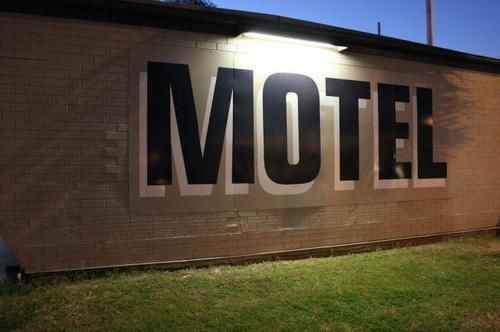 Motel 707 Emerald Exterior foto